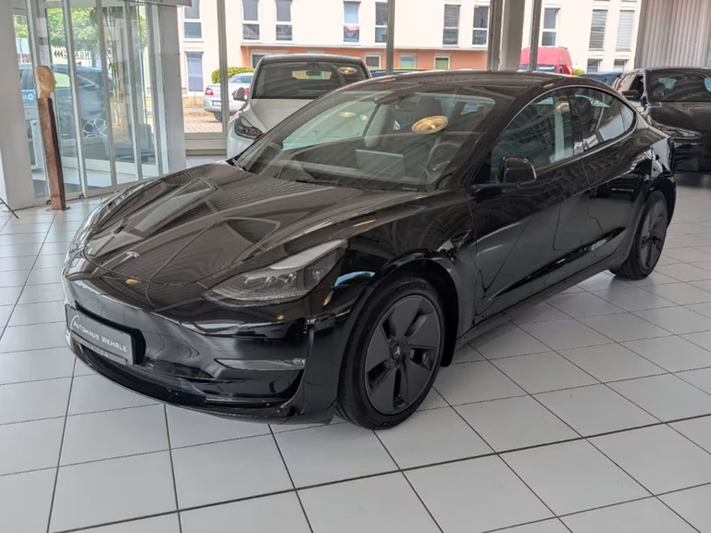Tesla Model 3 Long Range RWD