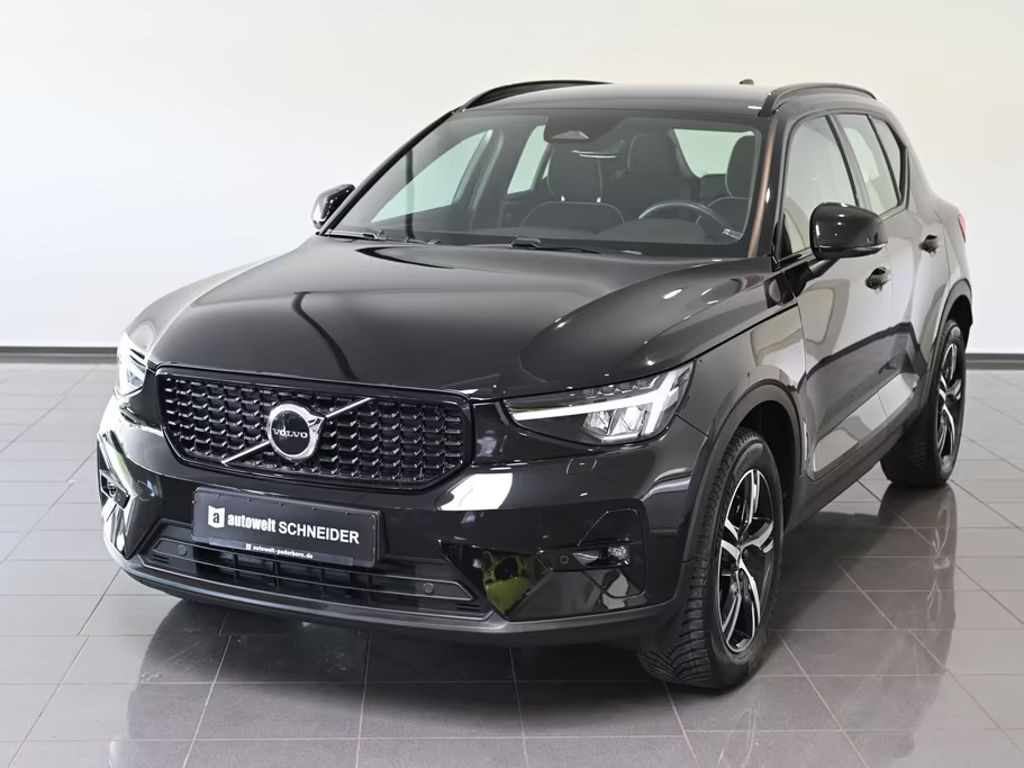 Volvo XC40 Plus Dark