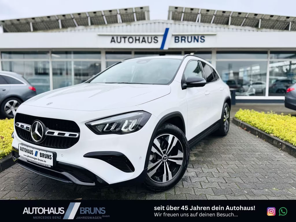 Mercedes-Benz GLA-Klasse GLA 200 Limousine Lang Progressive