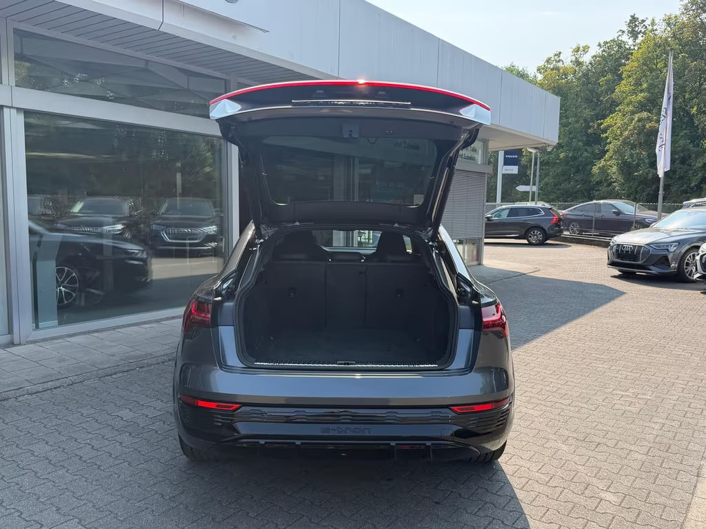 Audi SQ8 e-tron
