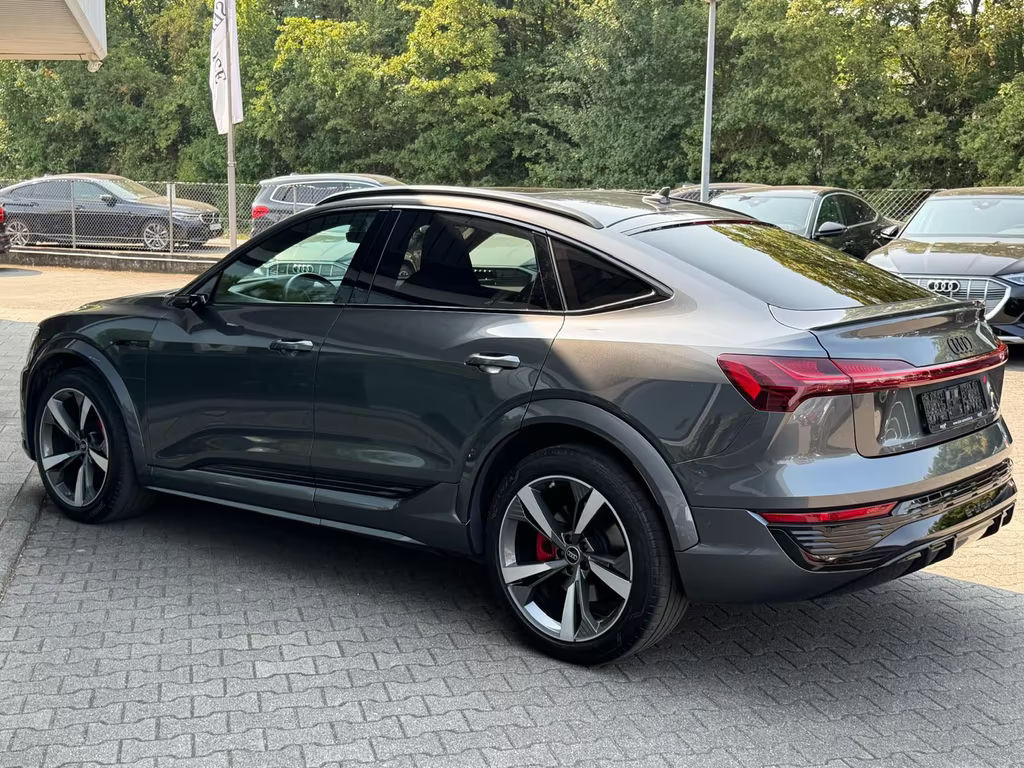 Audi SQ8 e-tron