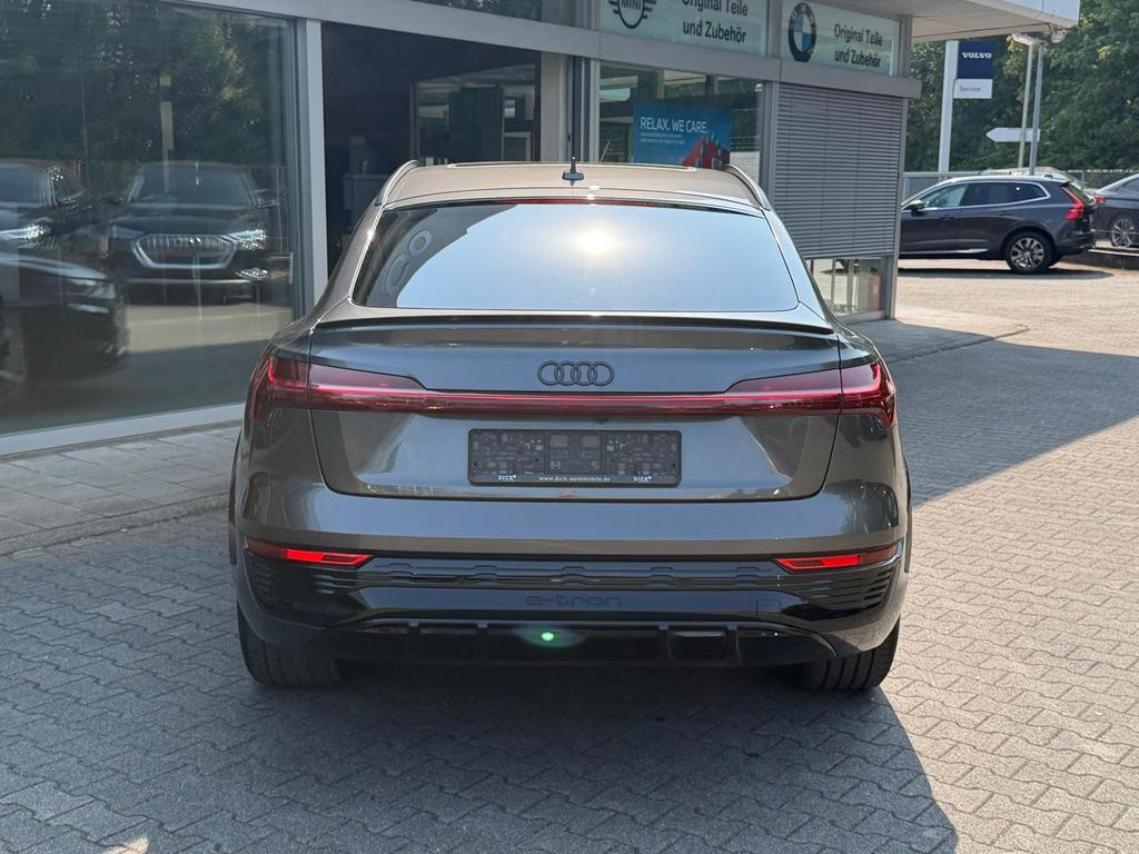 Audi SQ8 e-tron