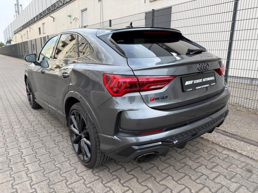 Audi RS Q3