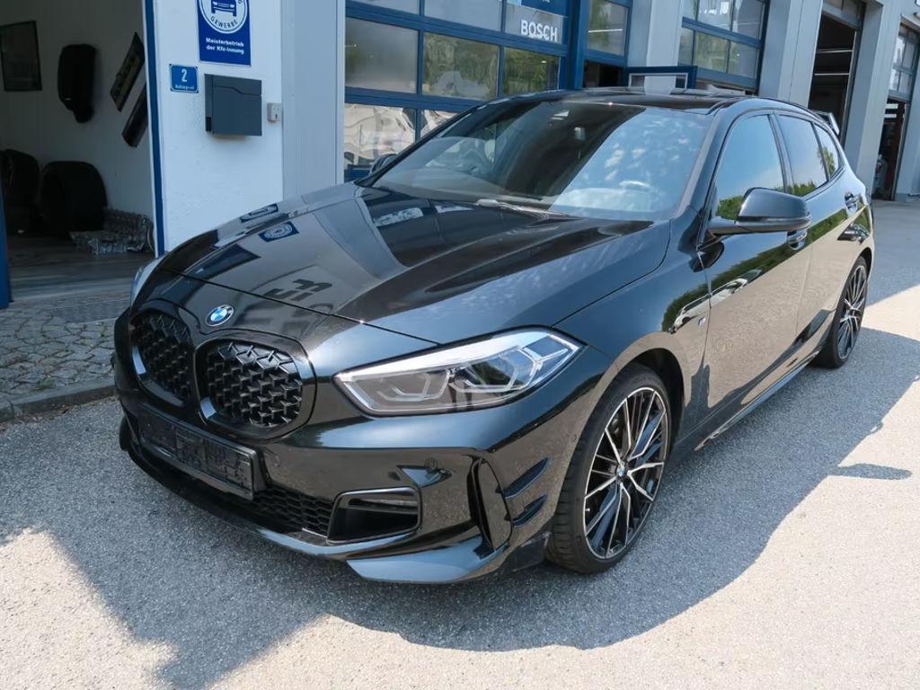 BMW 1 Serie 120 M-Sport xDrive Sedan 120d