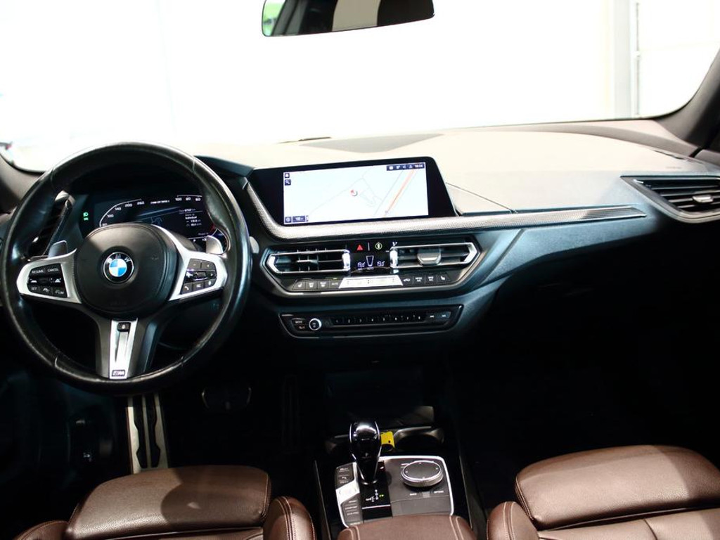 BMW M235