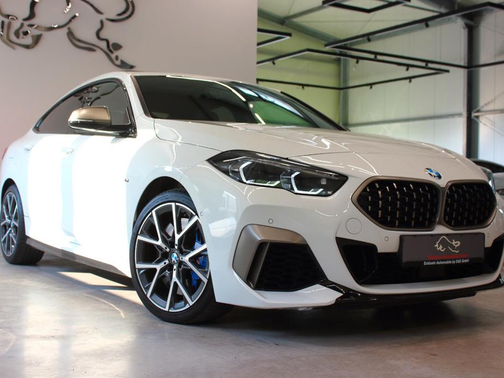 BMW M235