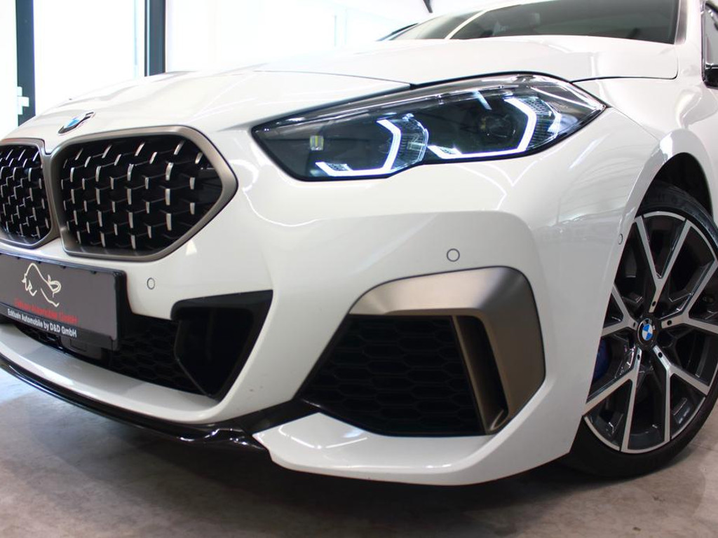 BMW M235
