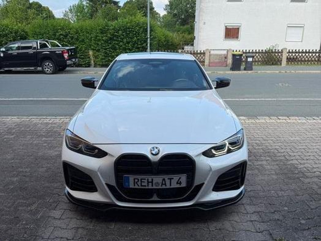 BMW M440