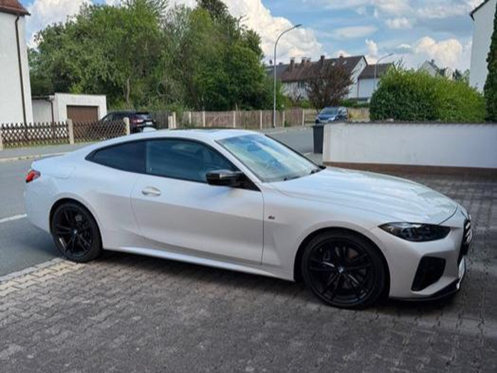 BMW M440