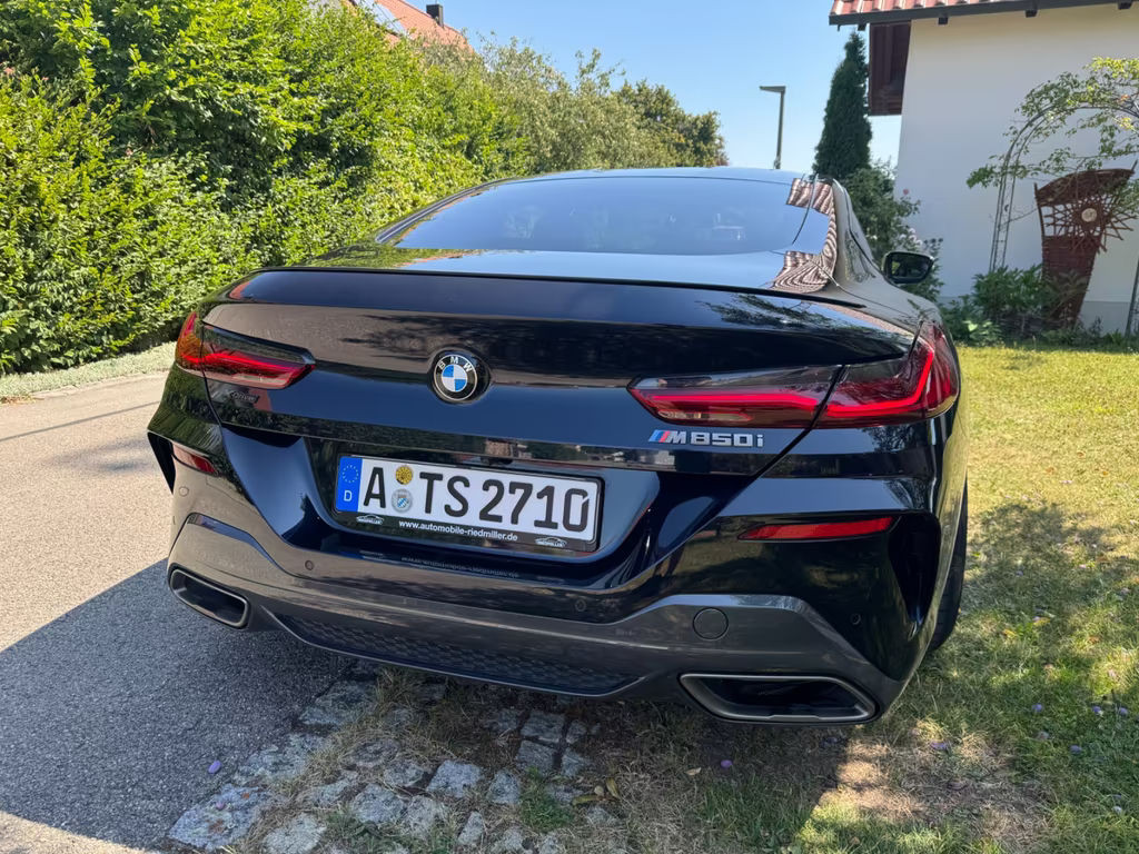 BMW M850