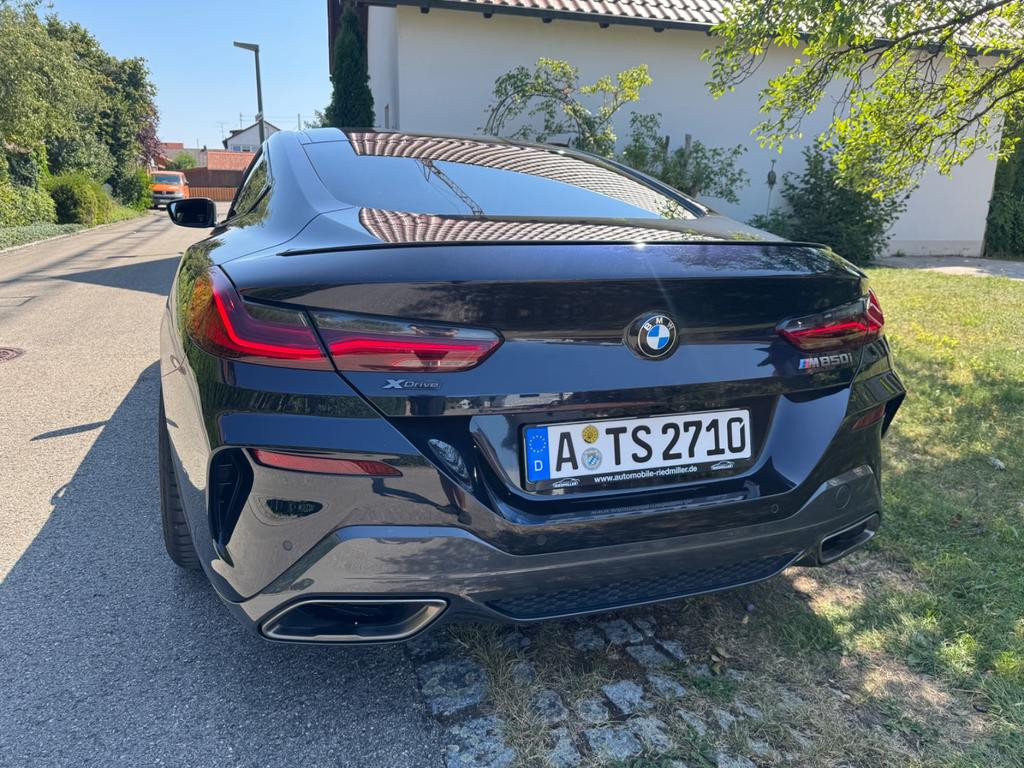 BMW M850
