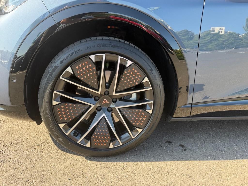 Cupra Tavascan