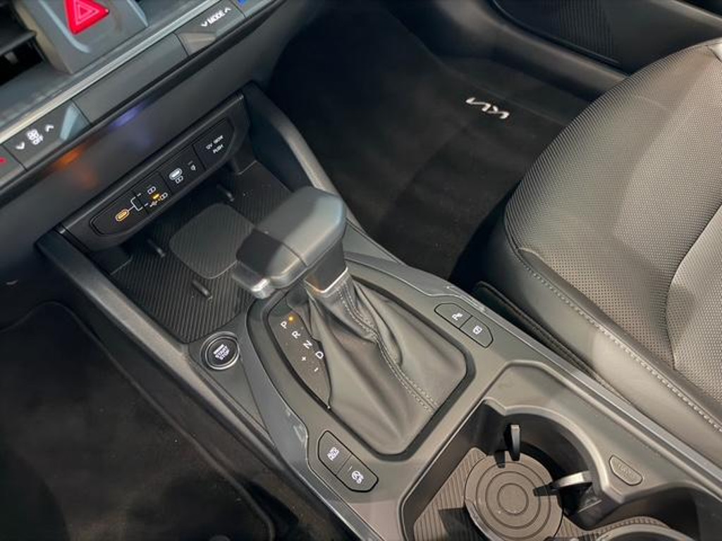 Kia K4