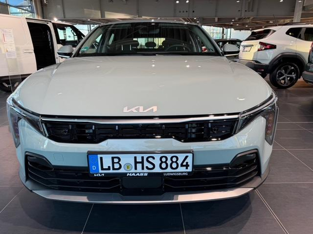 Kia K4
