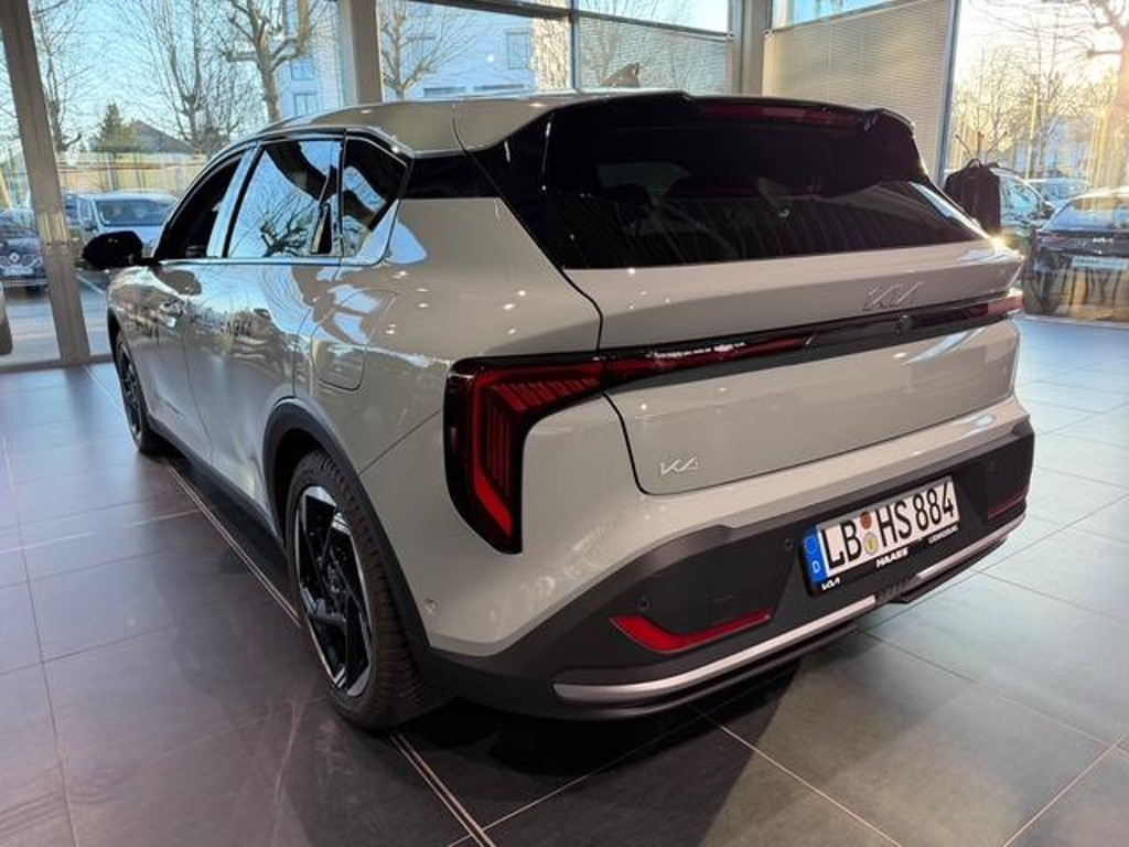 Kia K4