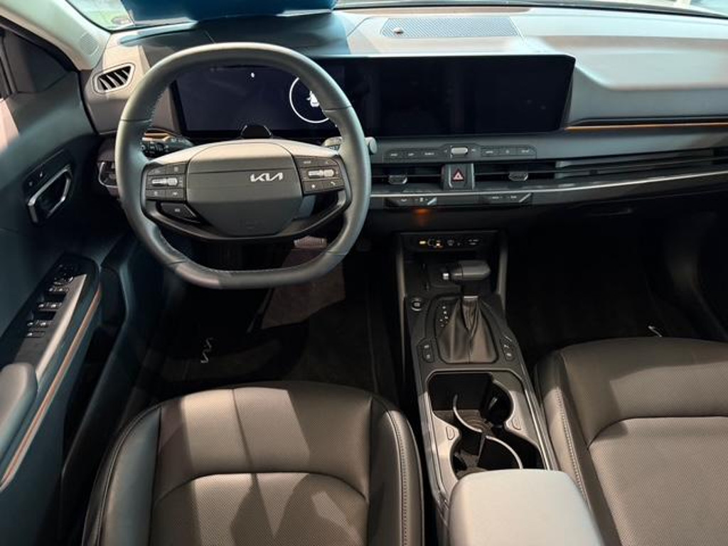 Kia K4