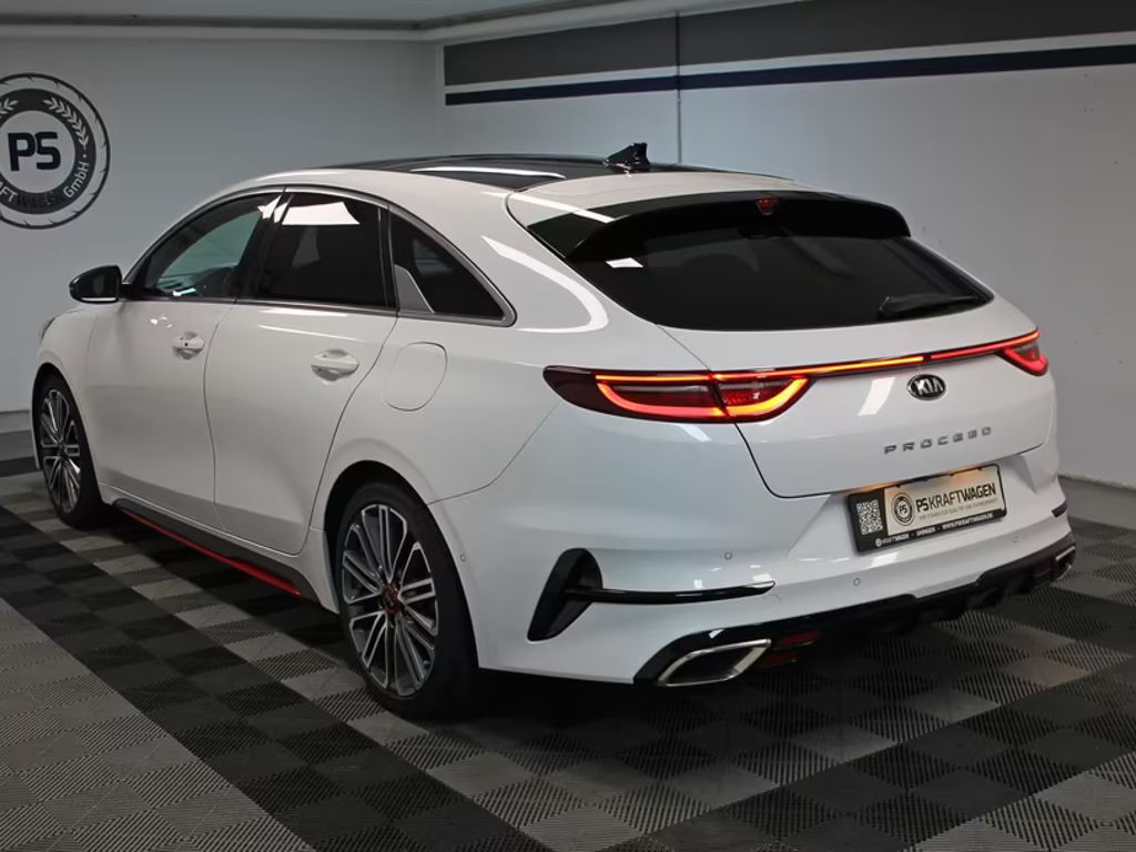 Kia ProCeed