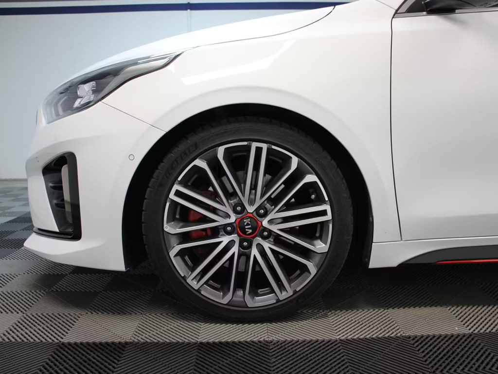 Kia ProCeed