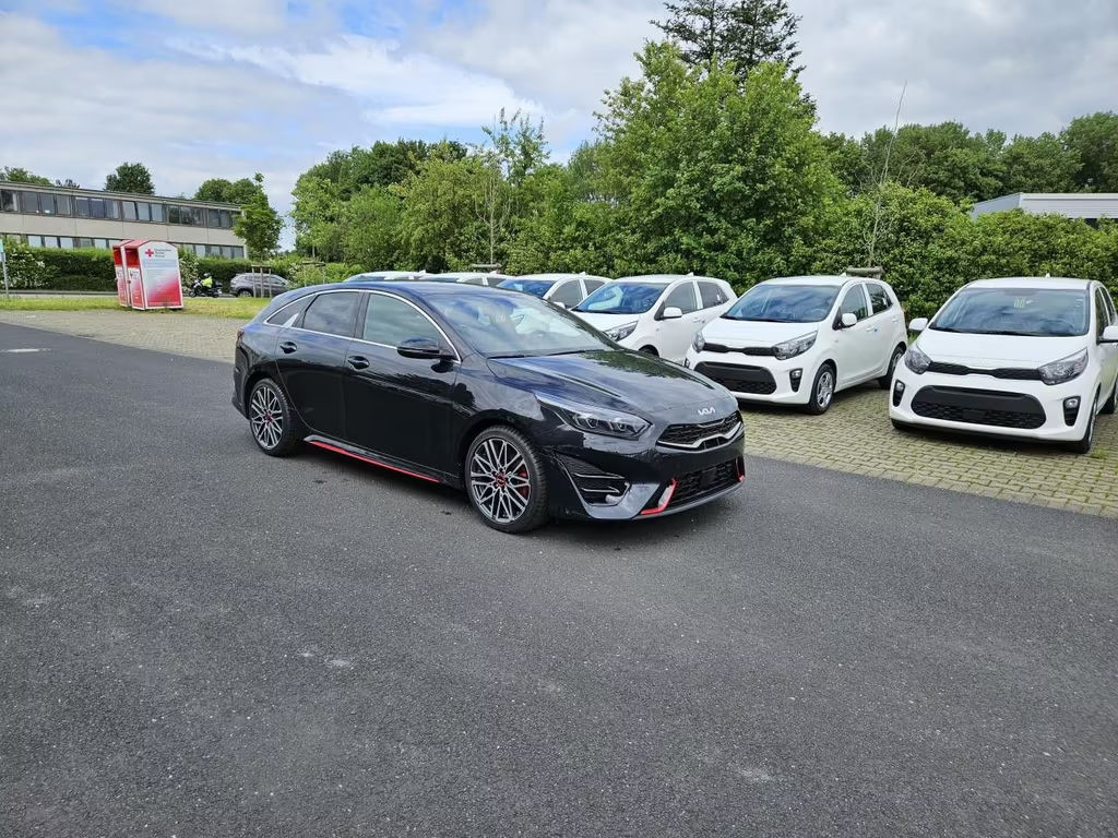 Kia ProCeed