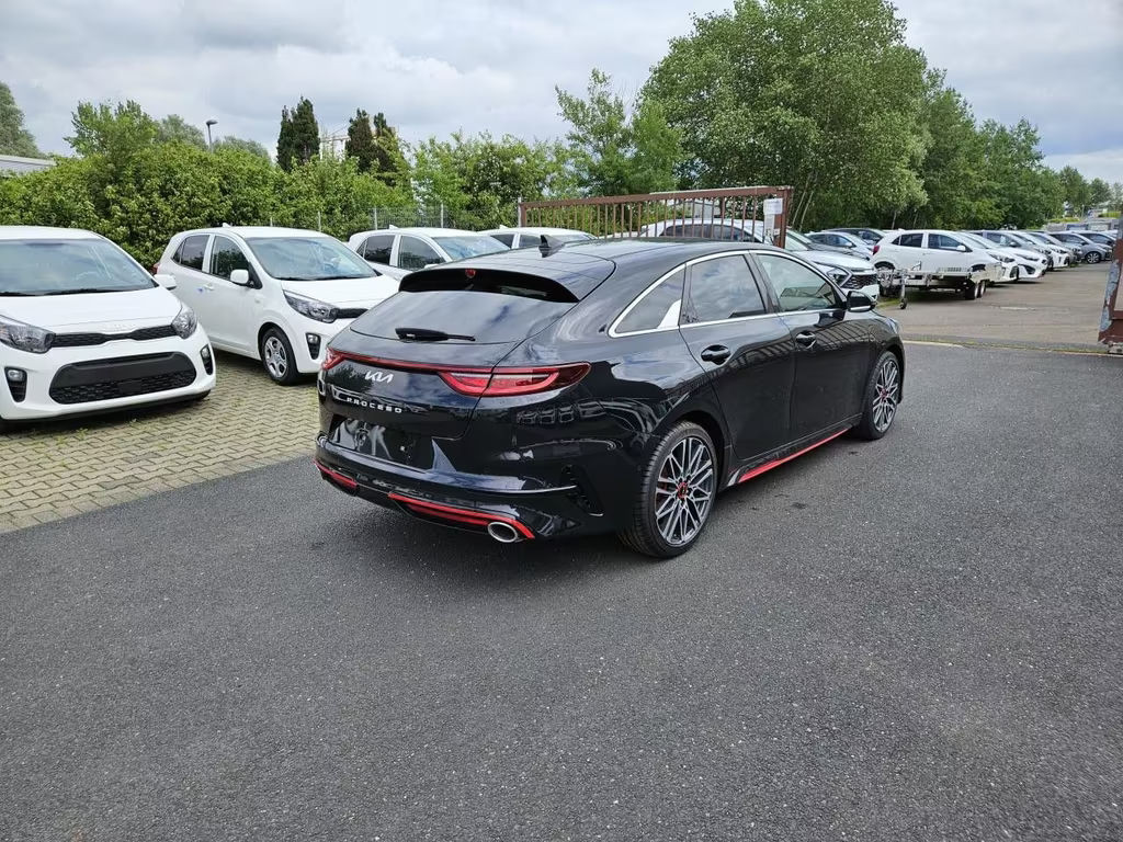 Kia ProCeed