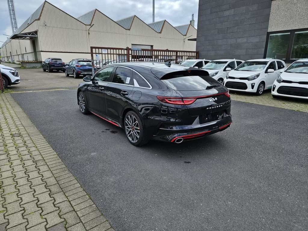 Kia ProCeed
