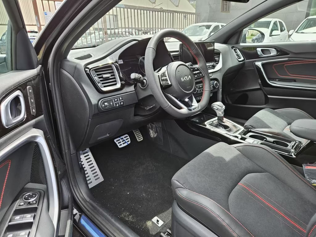 Kia ProCeed