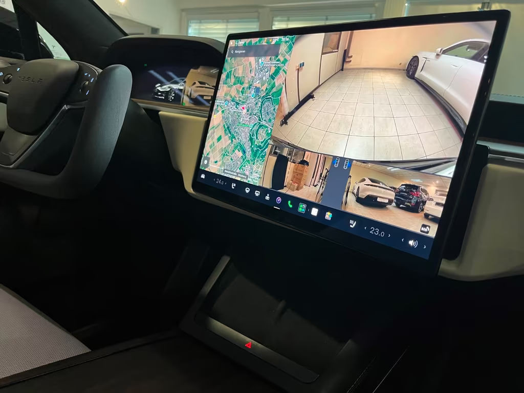 Tesla Model S Long Range