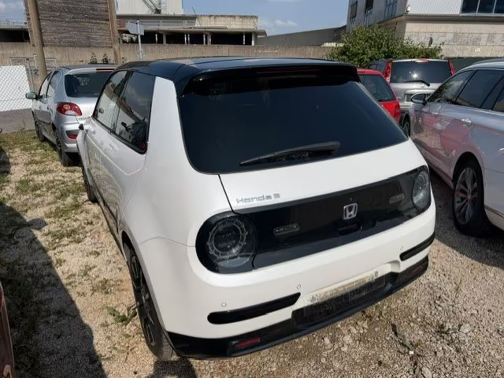 Honda e