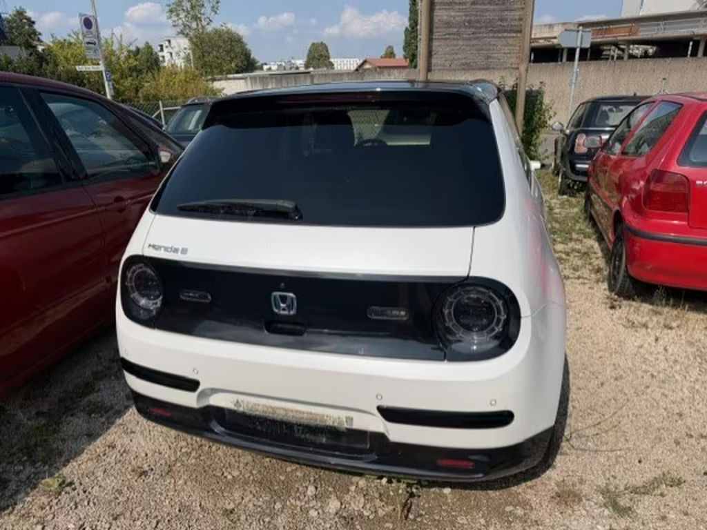 Honda e