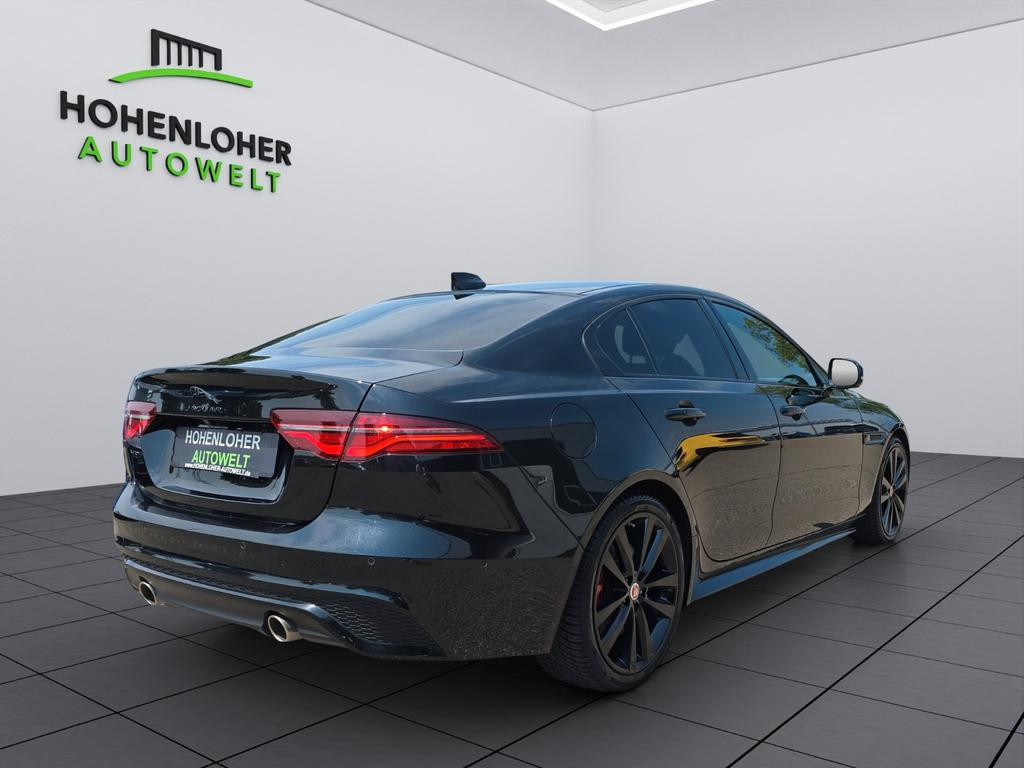 Jaguar XE