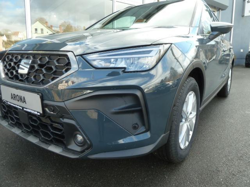 Seat Arona