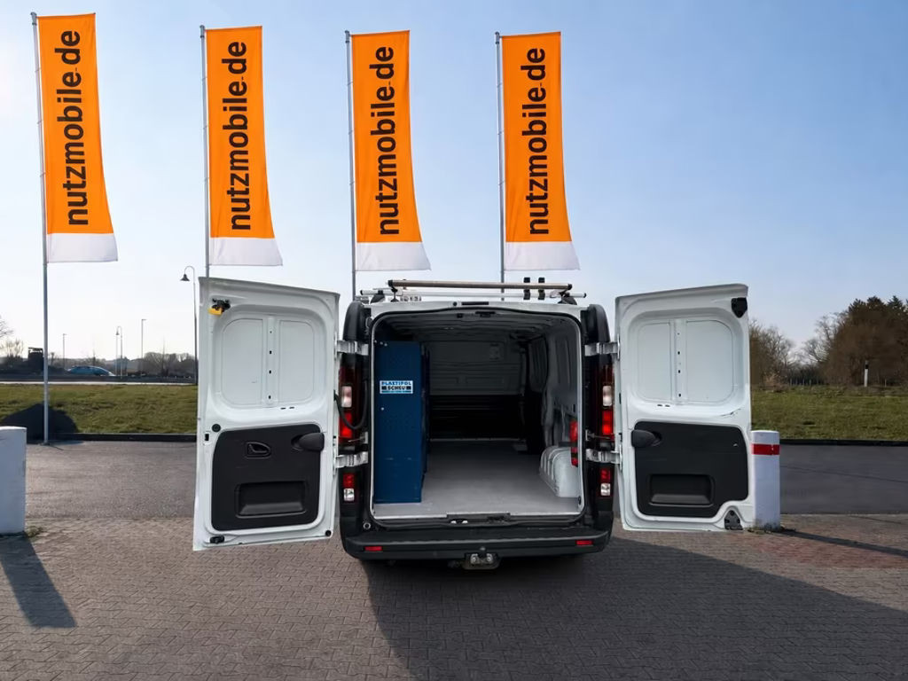 Renault Trafic Kasten L2 LANG  Werkstattausbau Dachträge