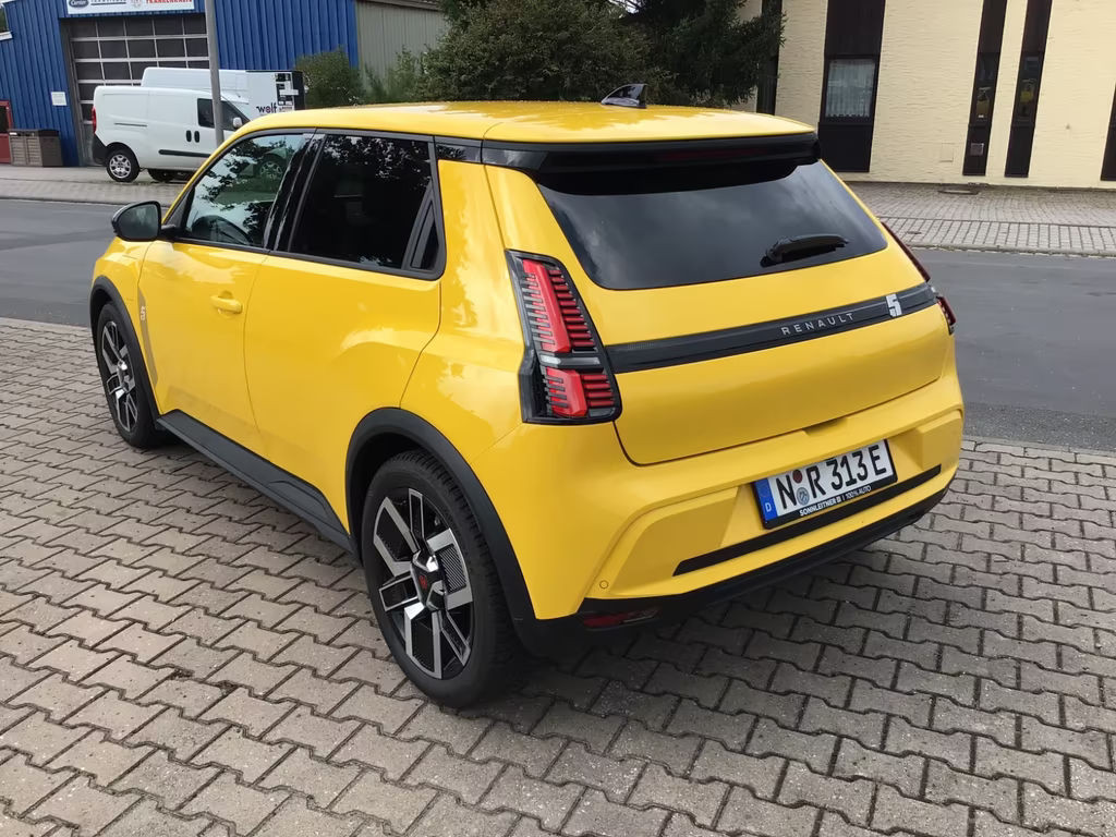 Renault 5 E-Tech Electric Techno