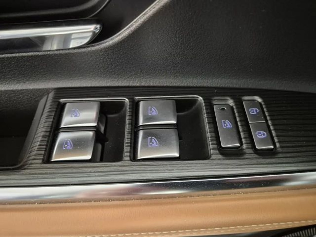 Mazda 6e