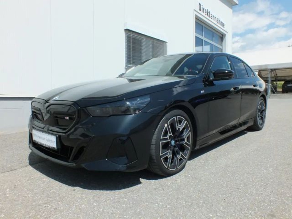 BMW i5 xDrive M60