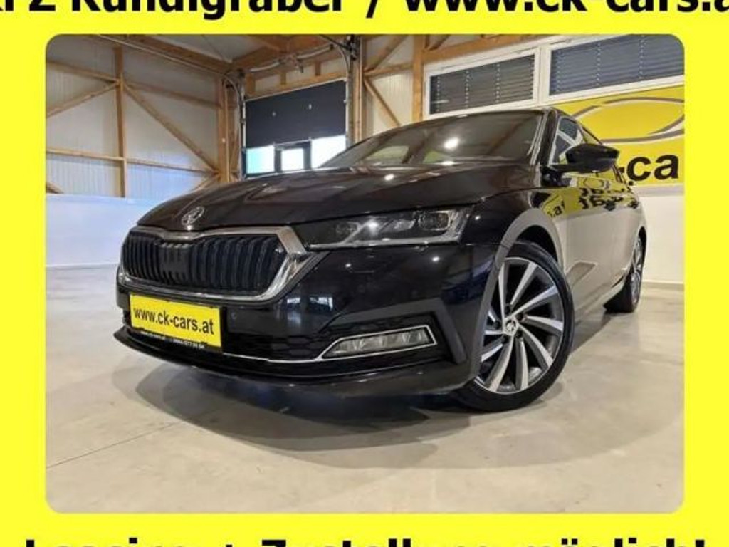 Skoda Octavia 2,0TDI VIRTUAL COCKPIT HEAD-UP MATRIX BEAM ACC AHK