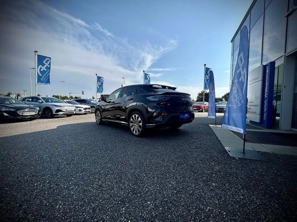 BYD Sealion 7