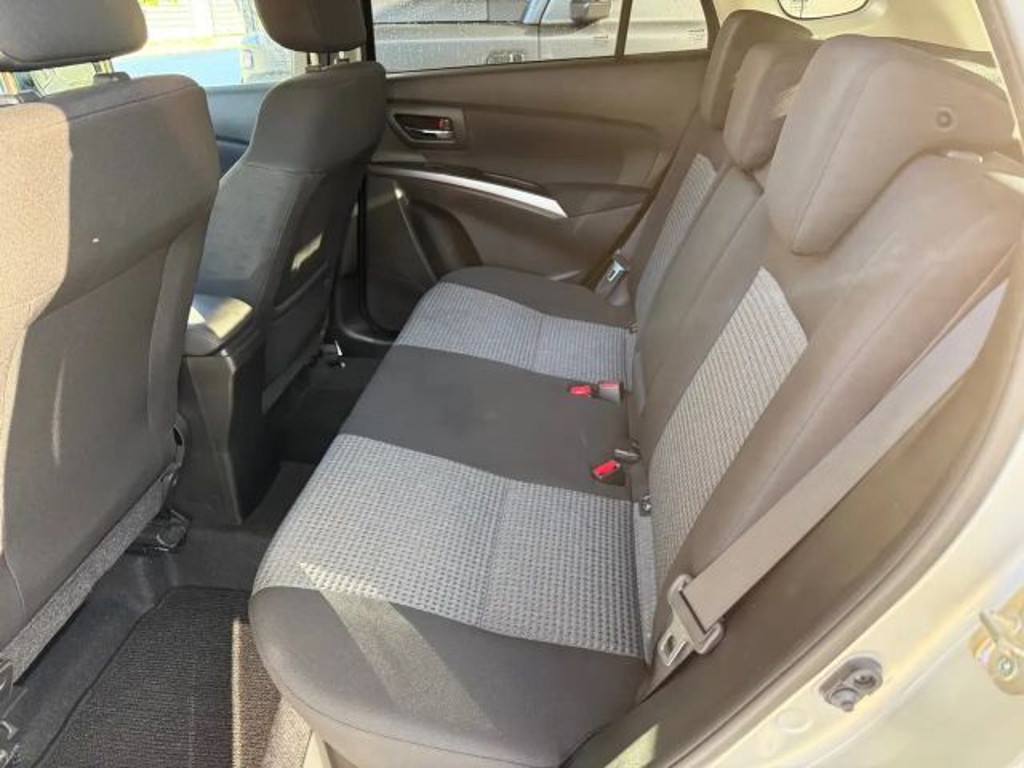 Suzuki S-Cross