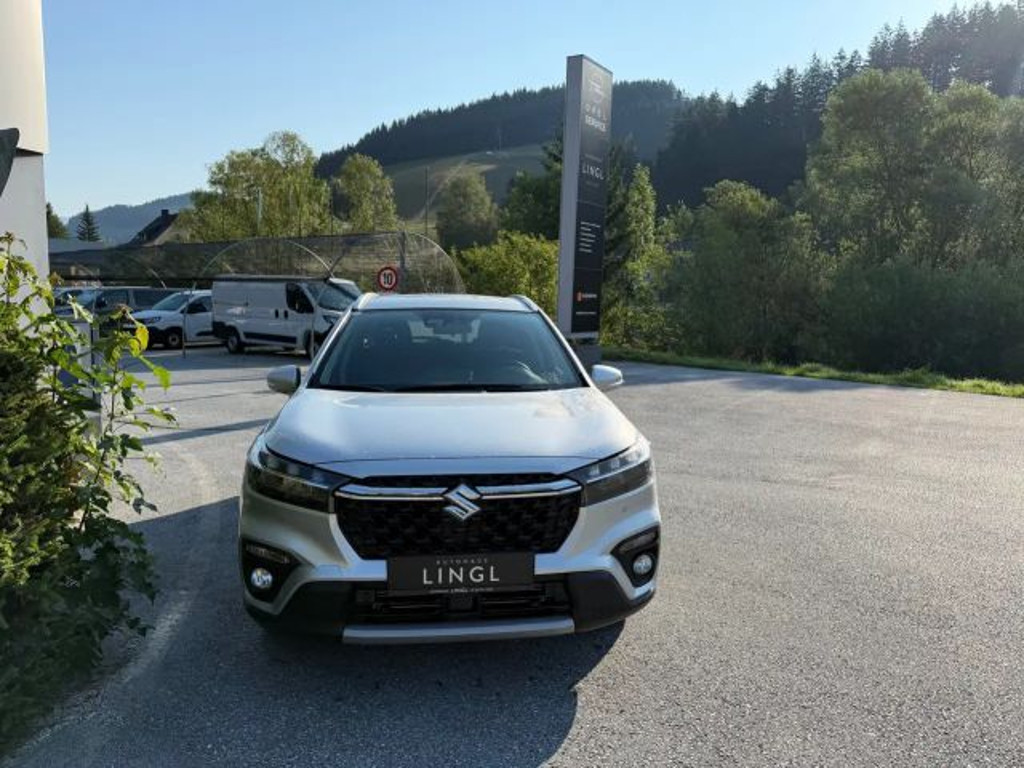 Suzuki S-Cross Hybrid