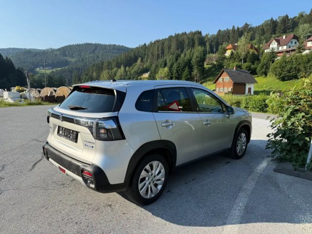 Suzuki S-Cross