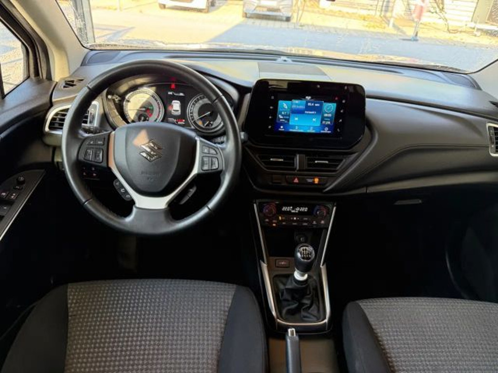 Suzuki S-Cross