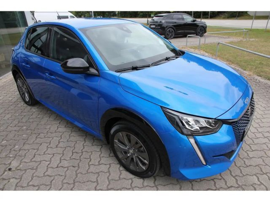 Peugeot e-208