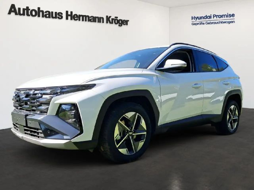 Hyundai Tucson Trend Hybrid 2WD