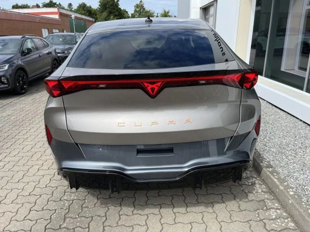 Cupra Tavascan