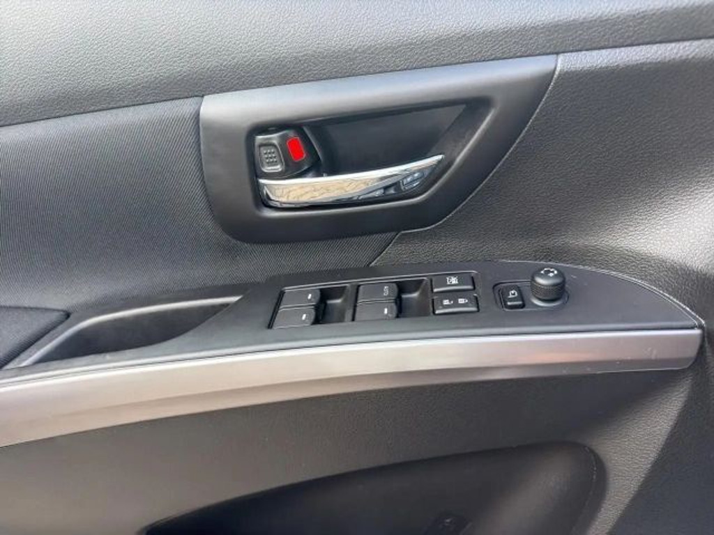 Suzuki S-Cross