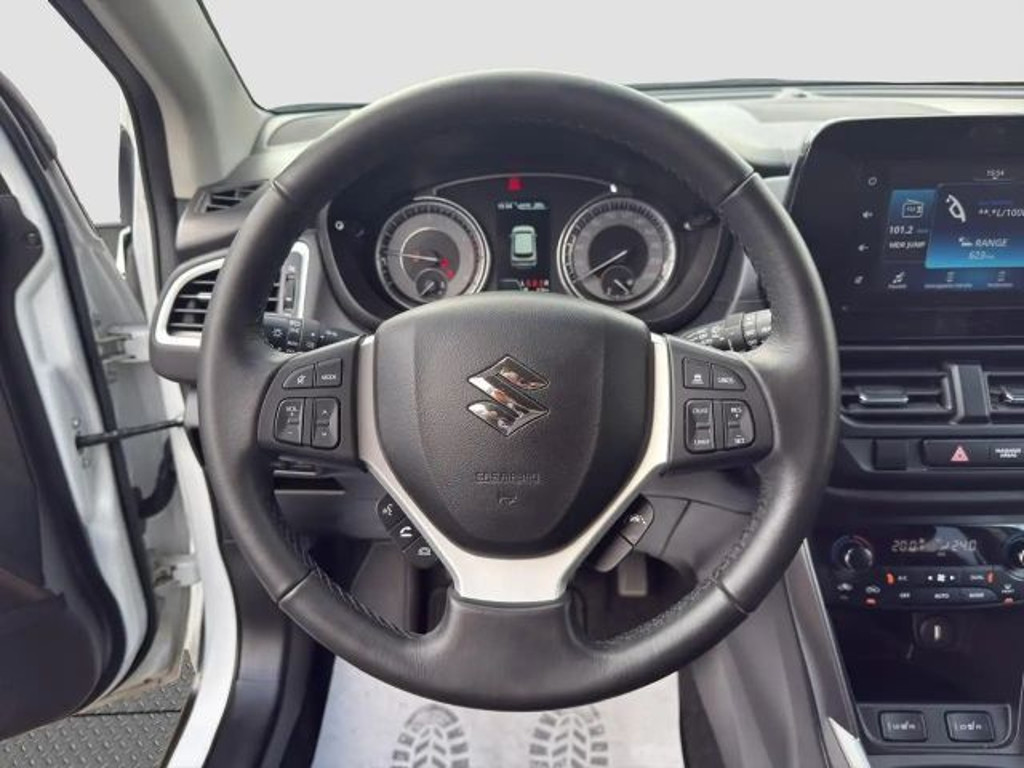 Suzuki S-Cross