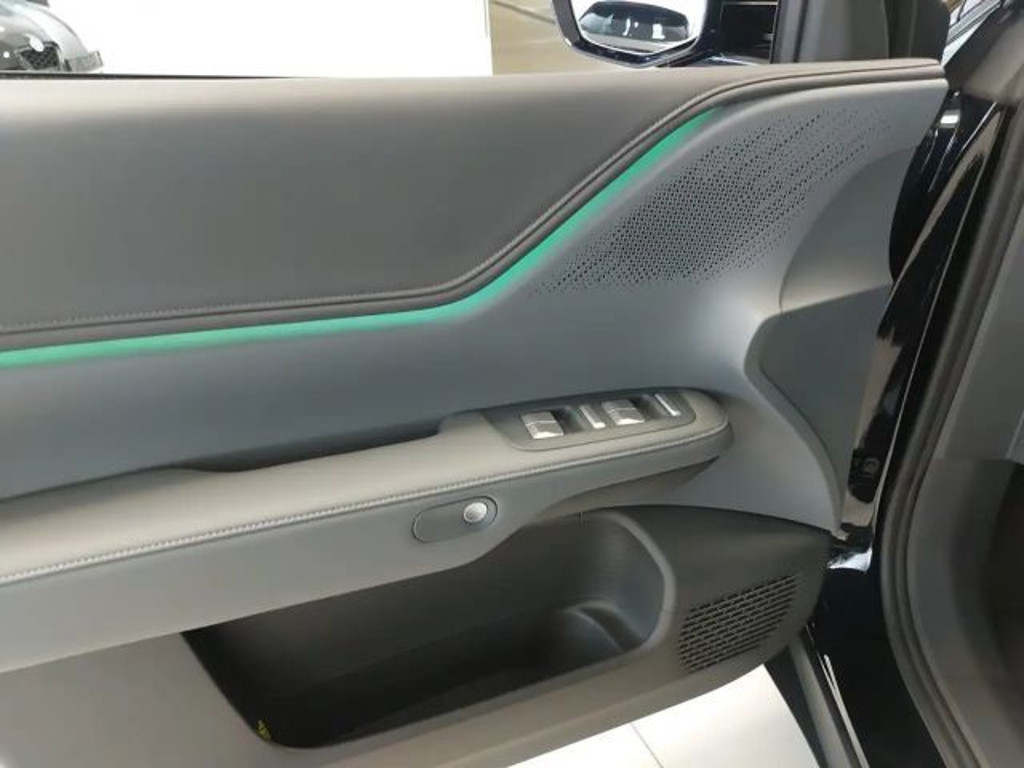 Xpeng G6