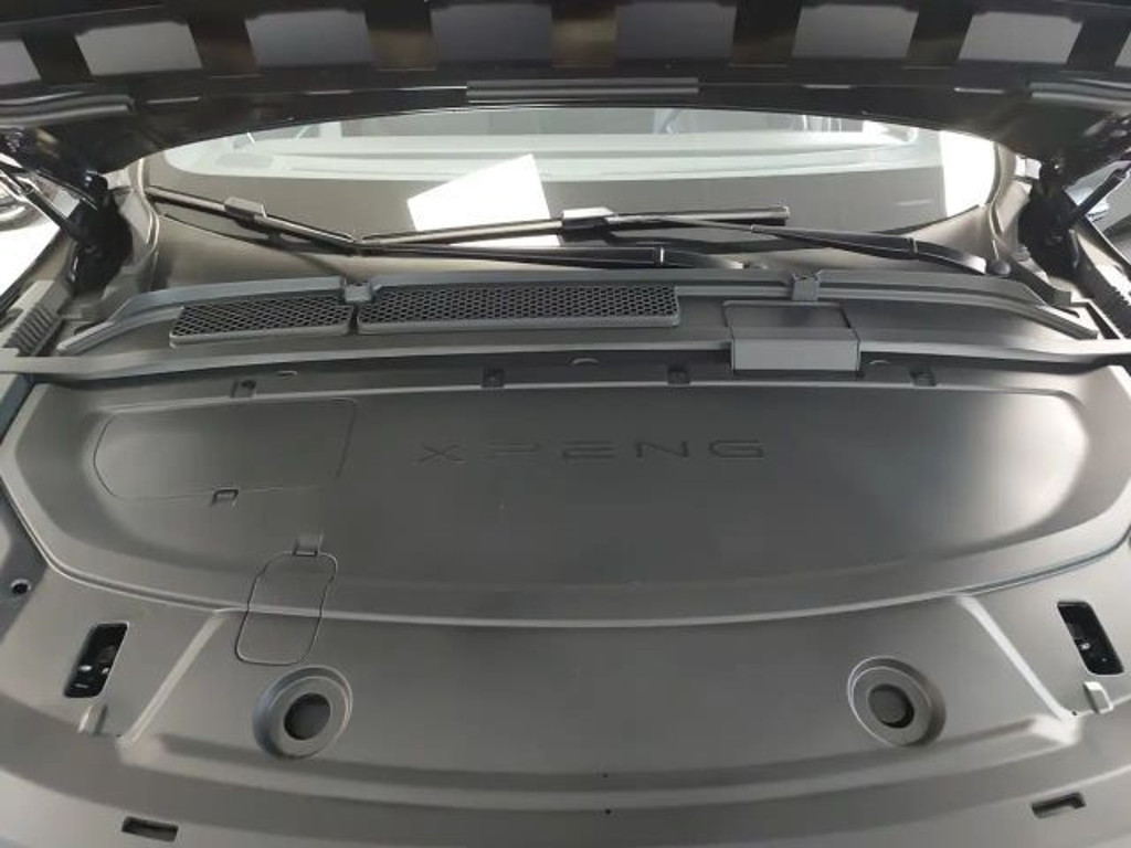 Xpeng G6