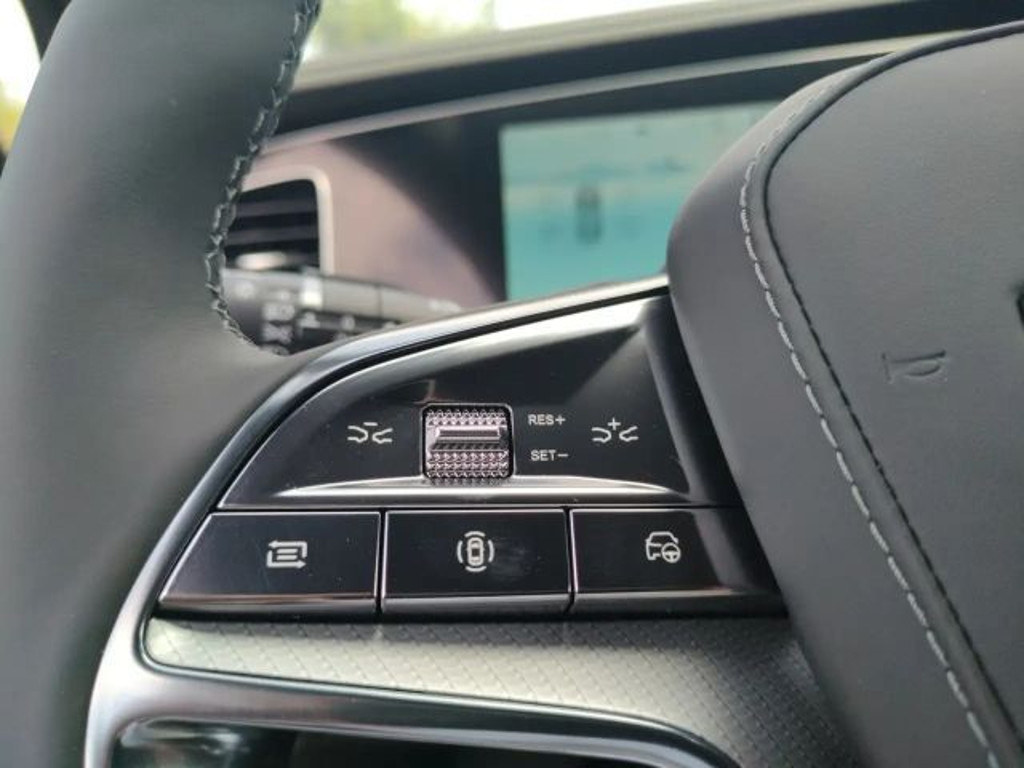 BYD Sealion 7