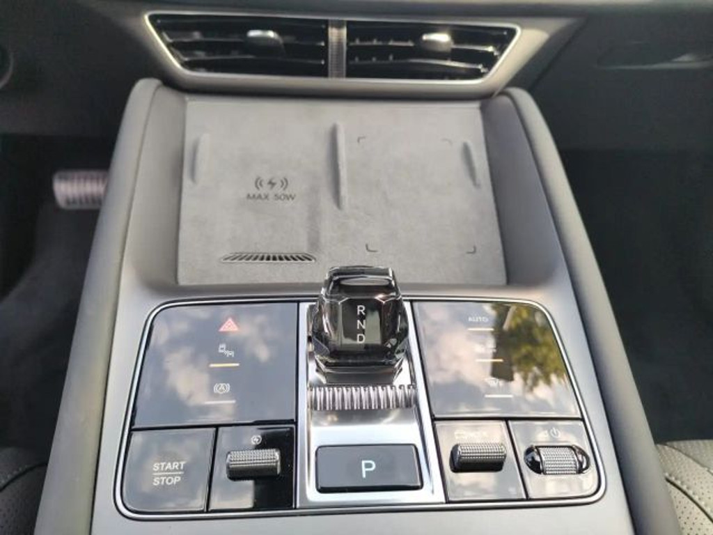 BYD Sealion 7